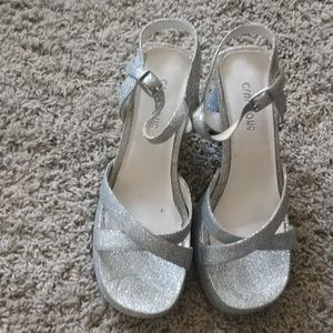 Glittery 70s style shoes!